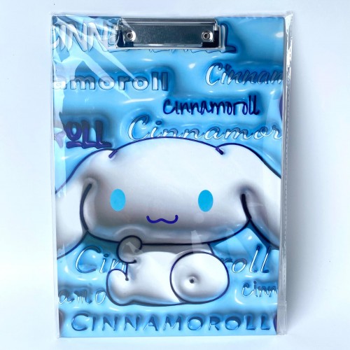 TABLERO C/SUJETADOR CINNAMOROLL AZUL X 1UND